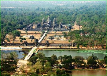 храмы Ангкор-Ват в Камбодже февраль фото