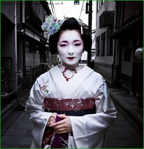 японская гейша в Киото фото